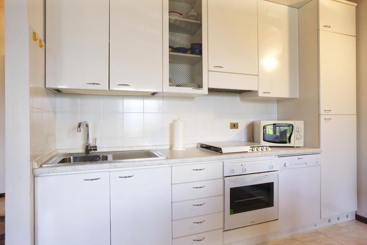 Residenza Arcobaleno Apartment Pino Lago Maggiore ภายนอก รูปภาพ